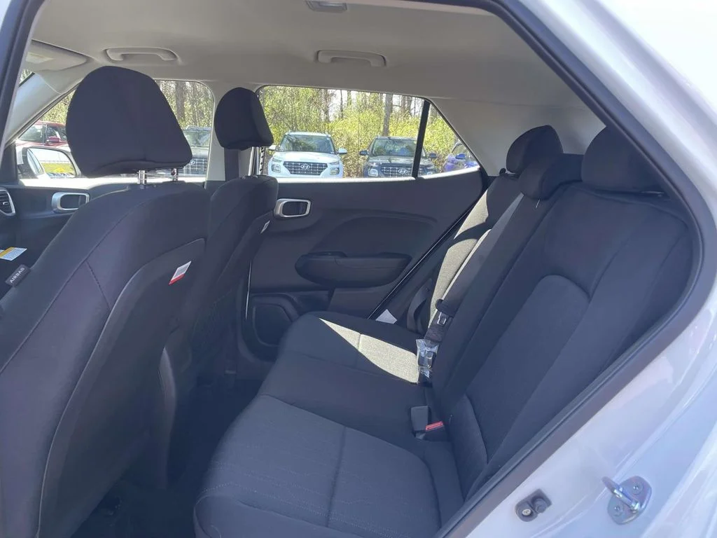 New 2026 White Hyundai SE image 10