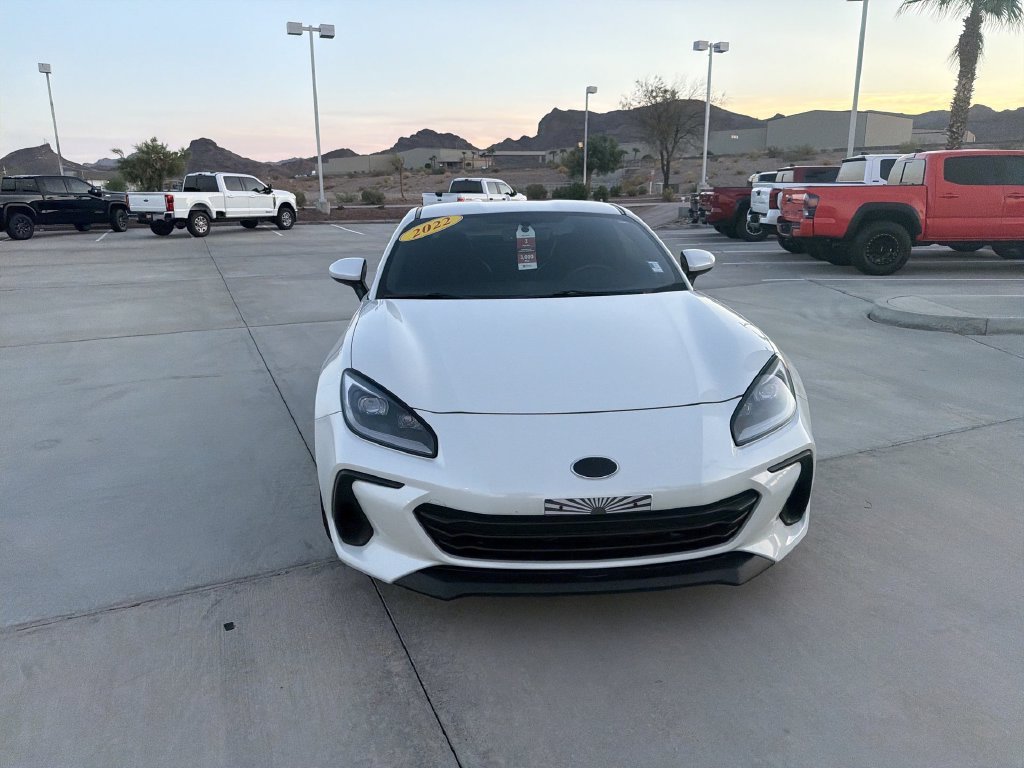 Used 2022 White Subaru Limited image 2