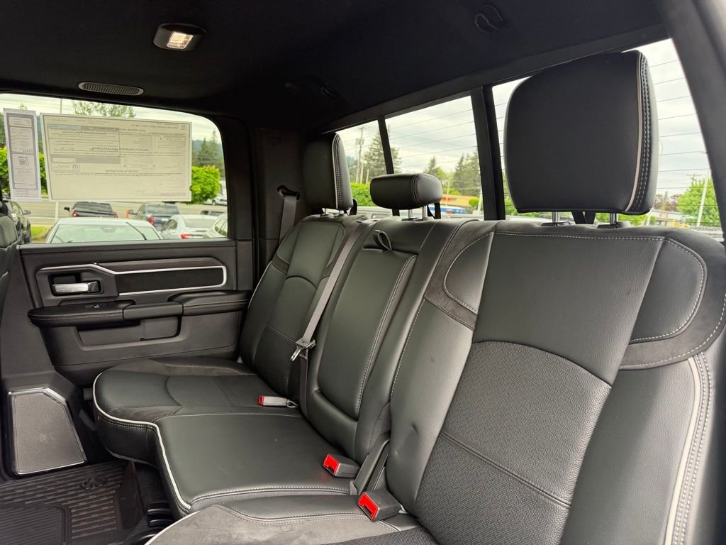 New 2026 Diamond Black Crystal Pearl-Coat Exterior Paint RAM Laramie image 31