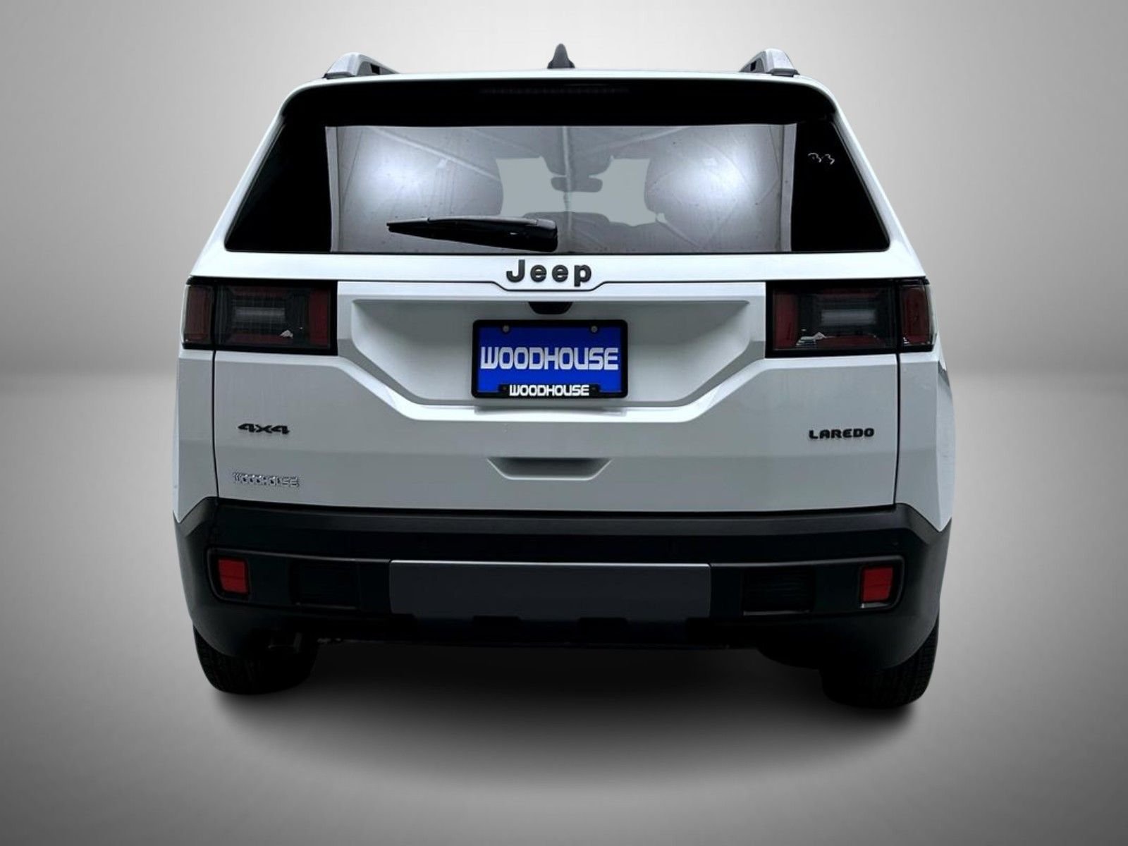 New 2026 Bright White Clear-Coat Exterior Paint Jeep Laredo image 6