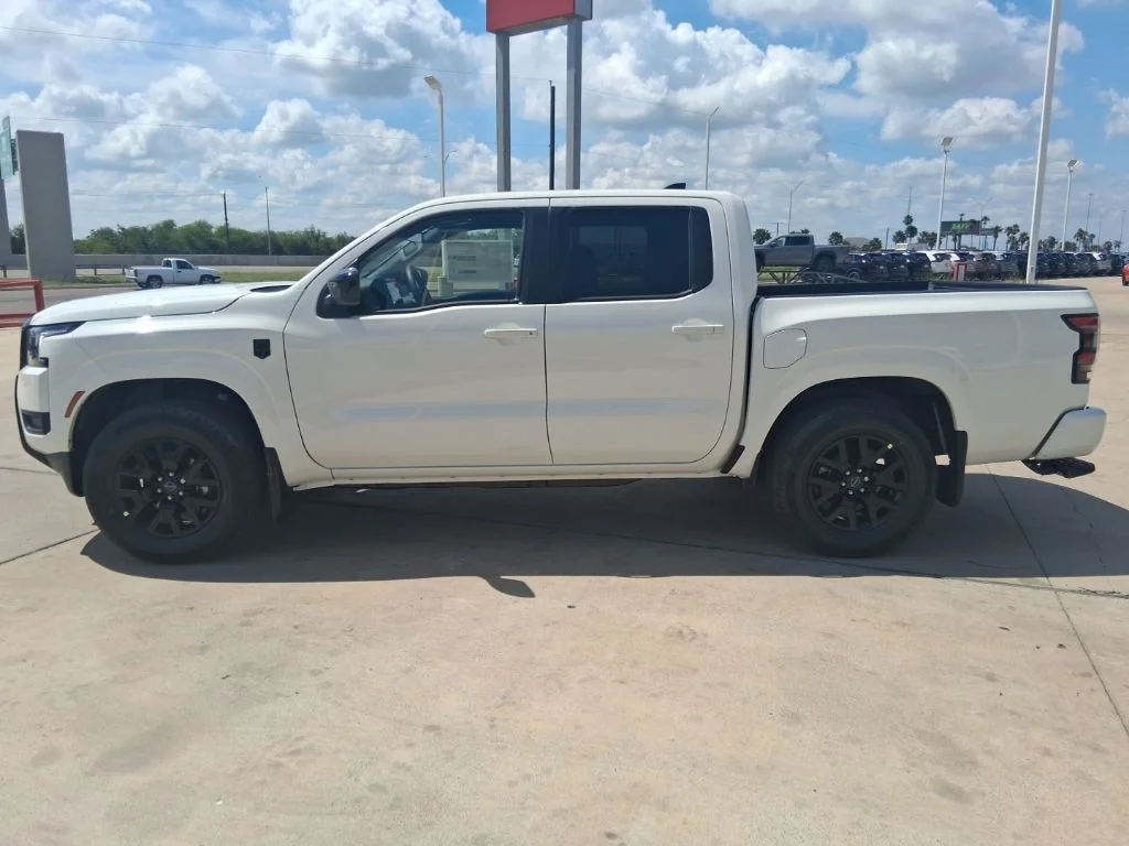 New 2026 Glacier White Nissan Crew Cab SV image 4