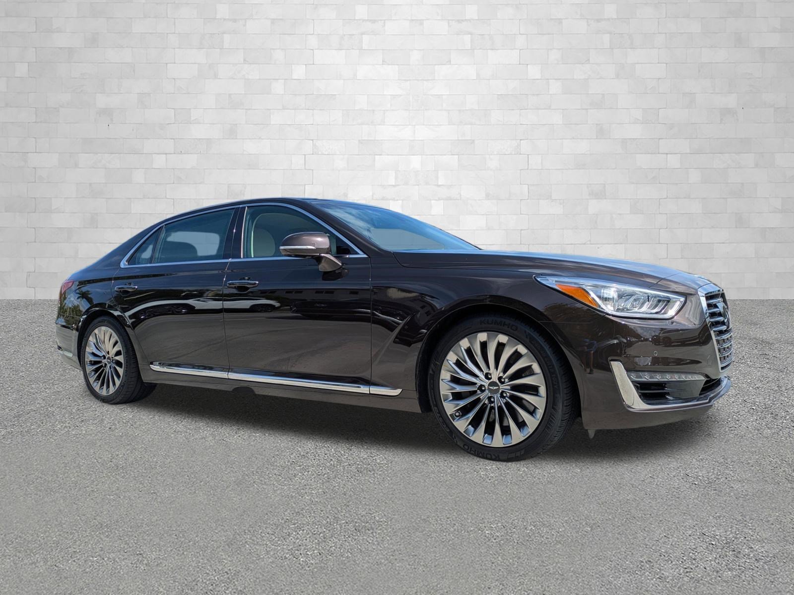 2019 Genesis G90 3.3T Premium's photo