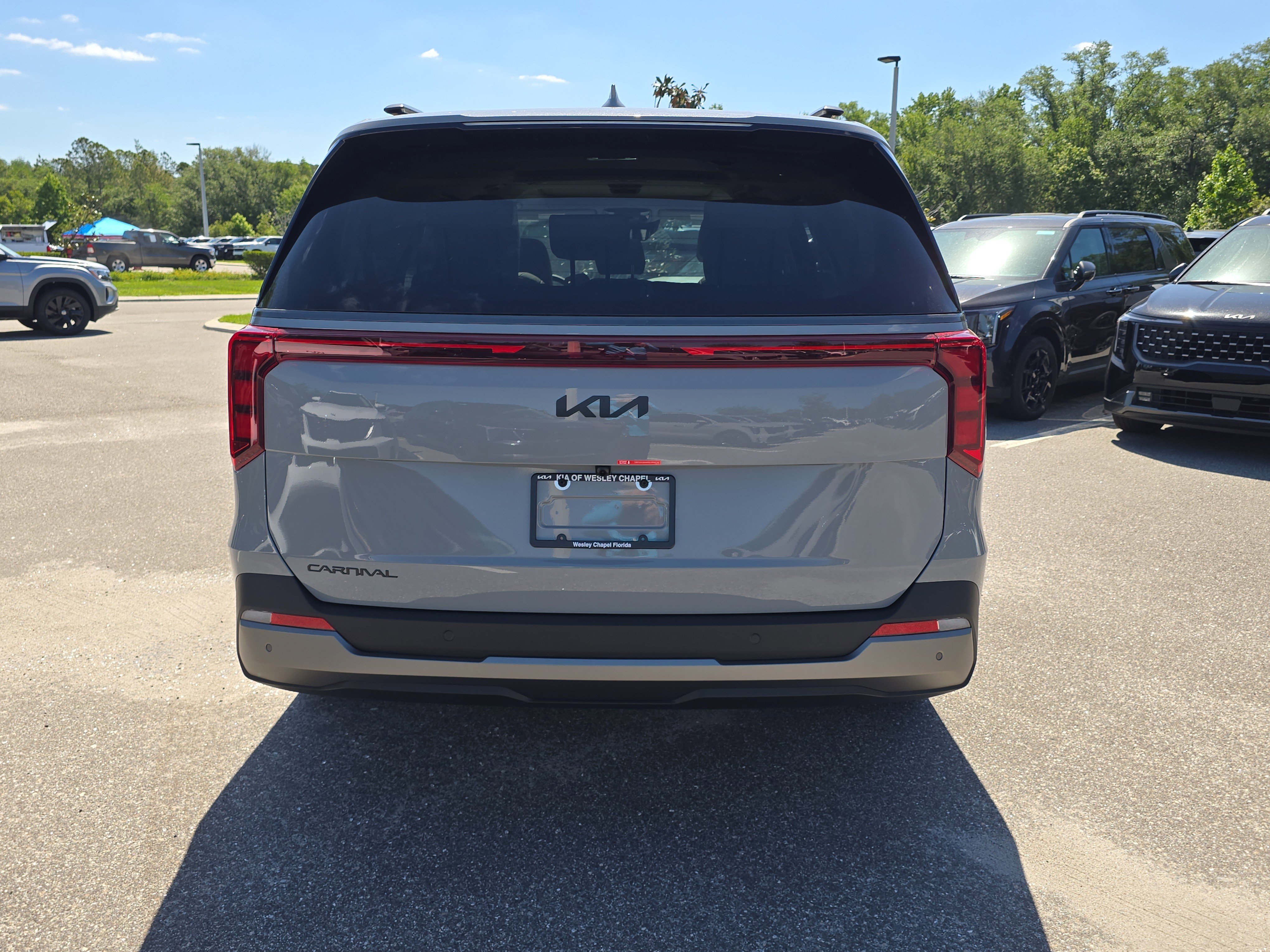 New 2026 Ceramic Silver Kia SX image 7