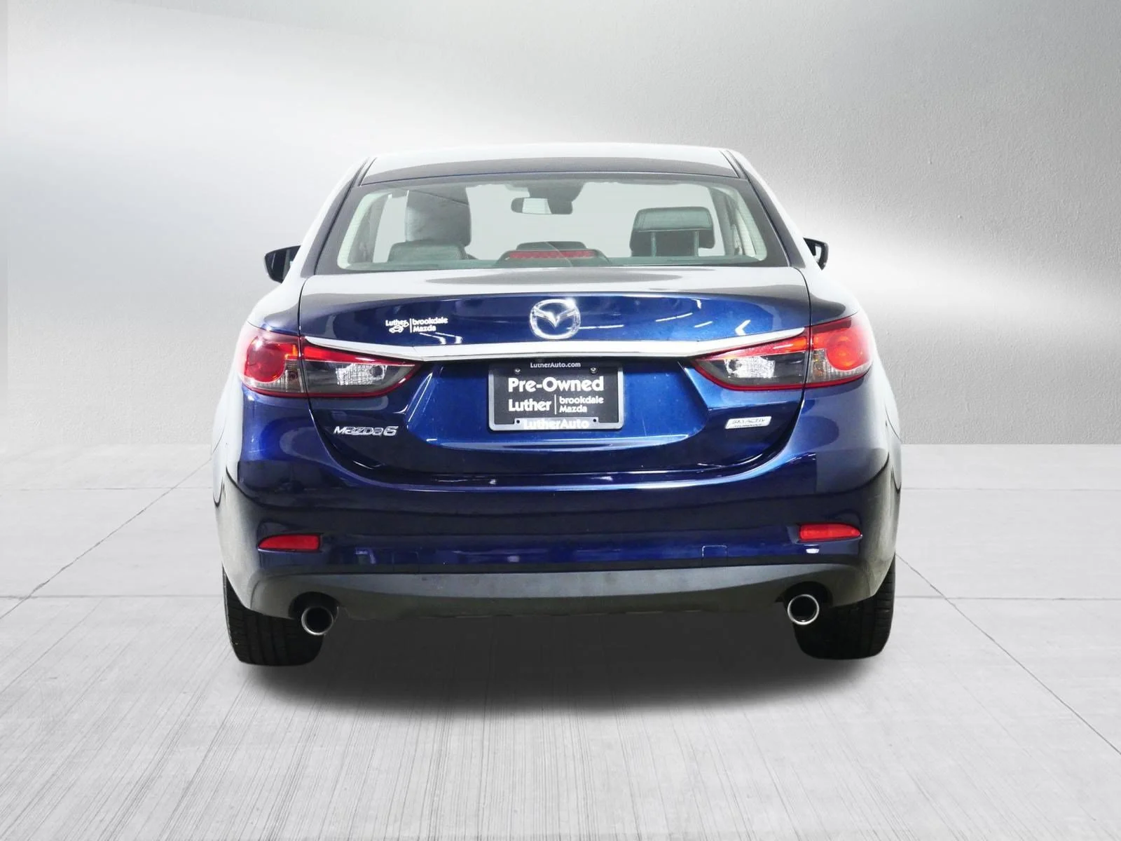 Used 2017 Deep Crystal Blue Mazda Touring image 6