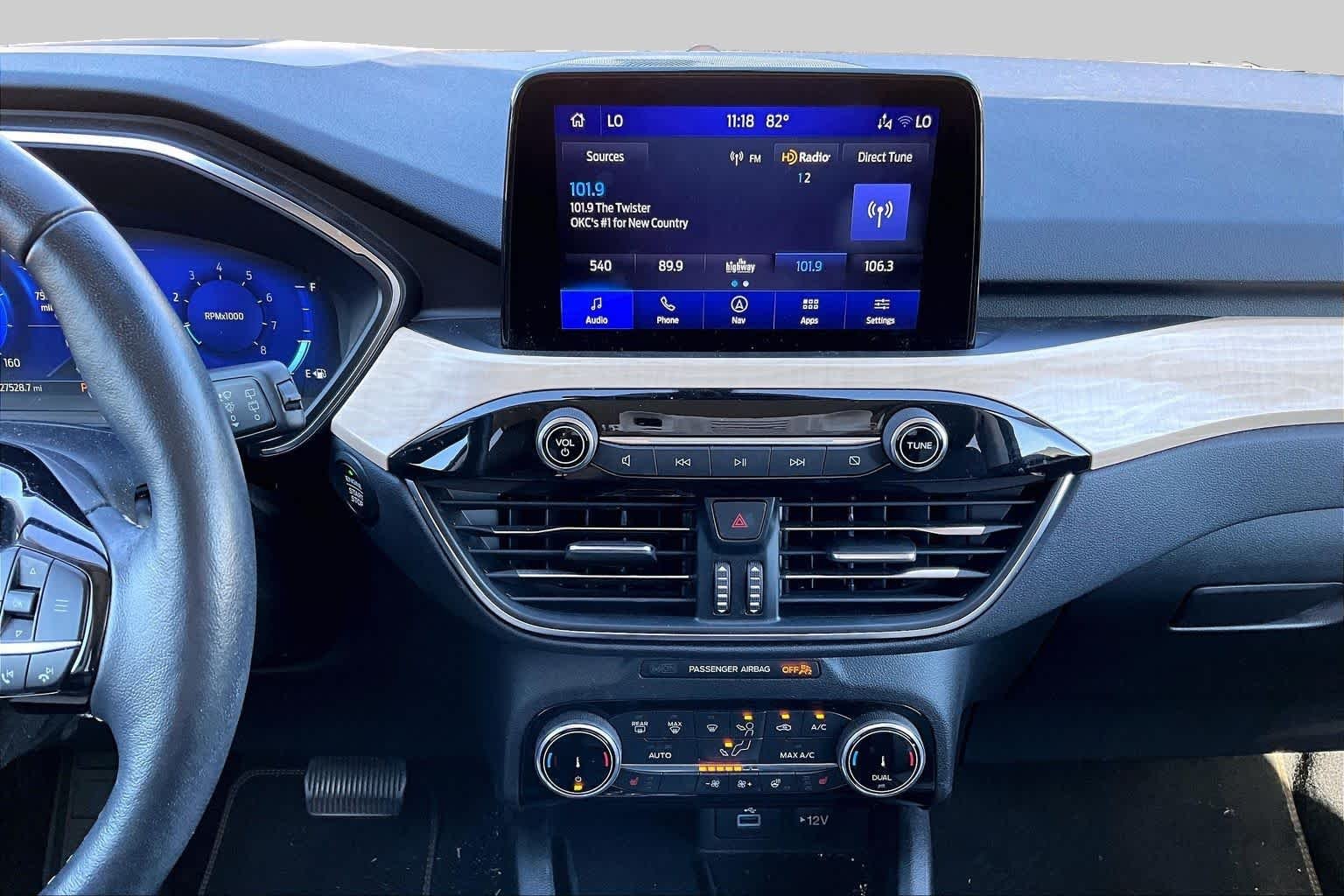 Used 2022 Agate Black Metallic Ford Titanium image 7