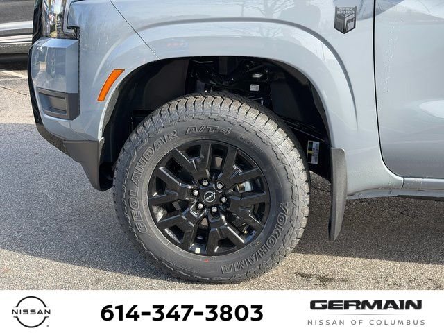 New 2026 Boulder Gray Pearl Nissan Crew Cab SV image 12