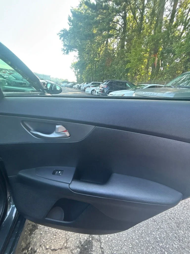 Used 2019 Gray Kia LXS image 21