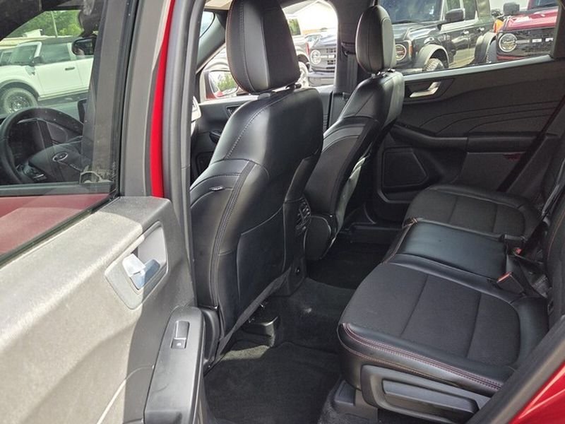 Used 2024 Rapid Red Metallic Tinted Clearcoat Ford ST-Line image 8