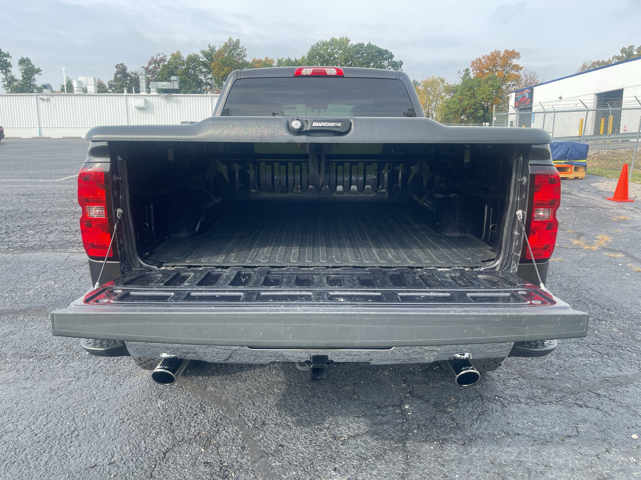 Used 2014 TUNGSTEN METALLIC Chevrolet LT image 25