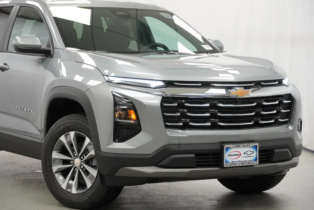 2027 Chevrolet Equinox LT - Photo 9