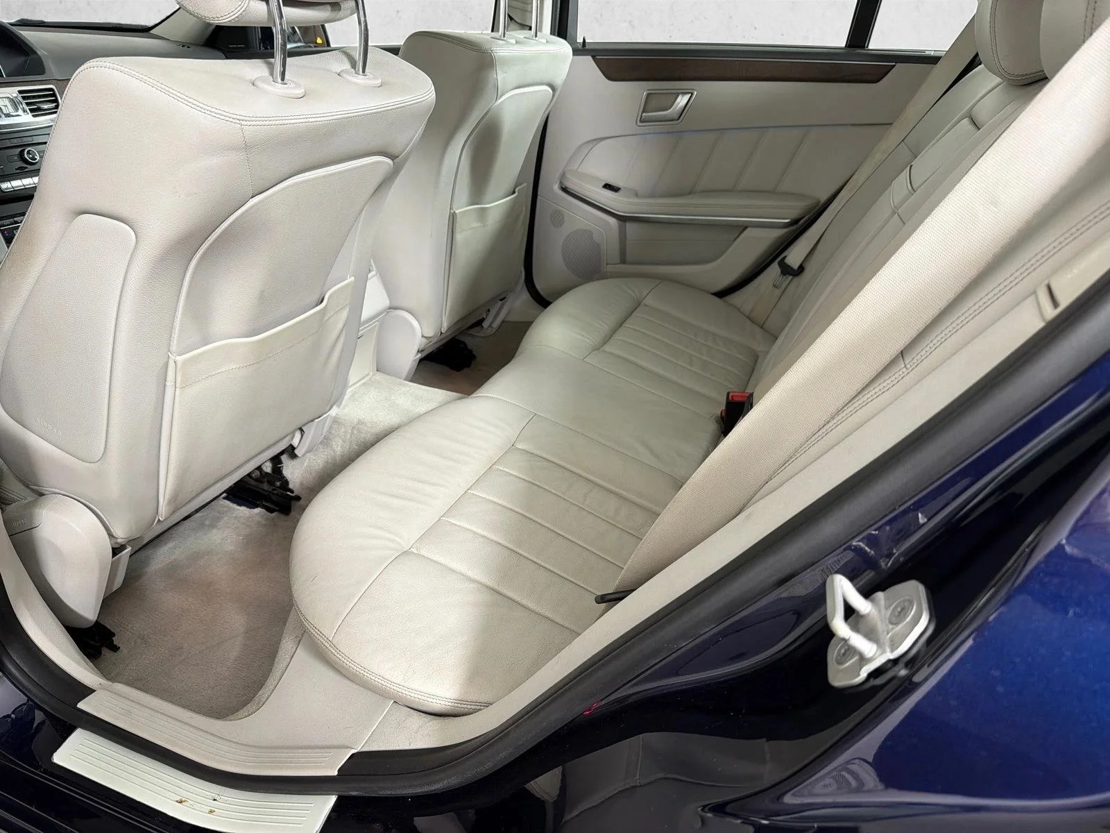 Used 2016 Blue Mercedes-Benz E 350 Luxury image 23
