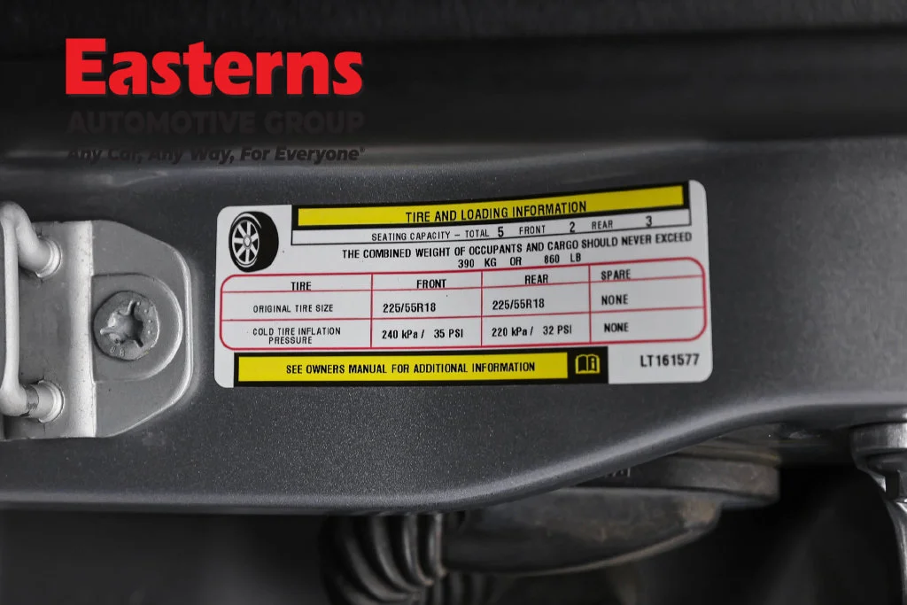 Used 2020 Silver Jeep Latitude image 35