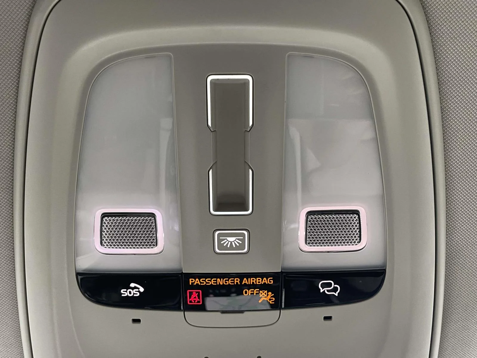Used 2024 Crystal White Metallic Volvo Ultimate Bright Theme image 22