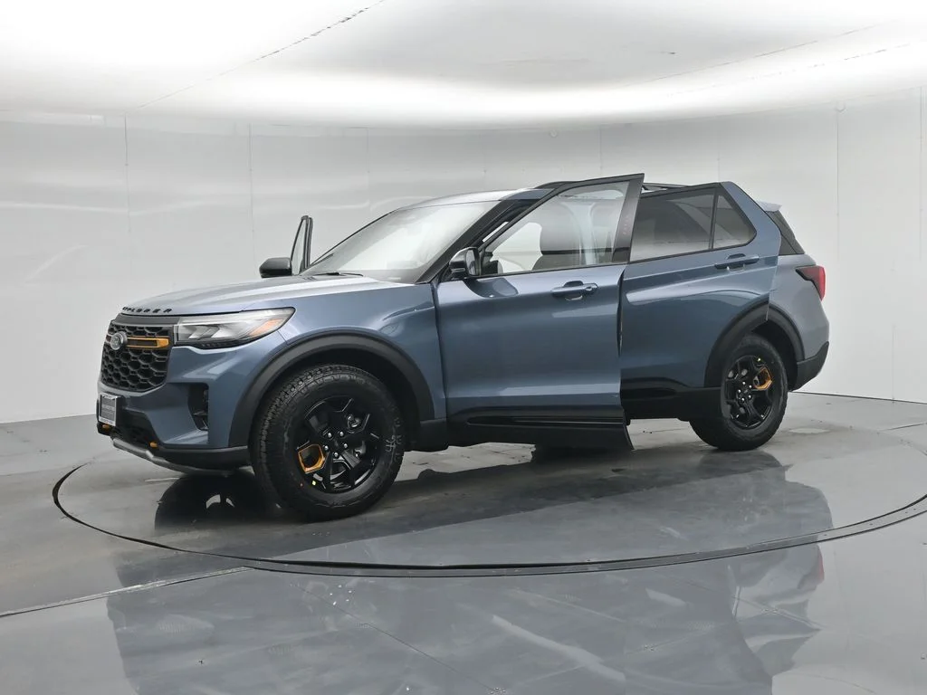New 2026 Vapor Blue Metallic Ford Tremor image 5