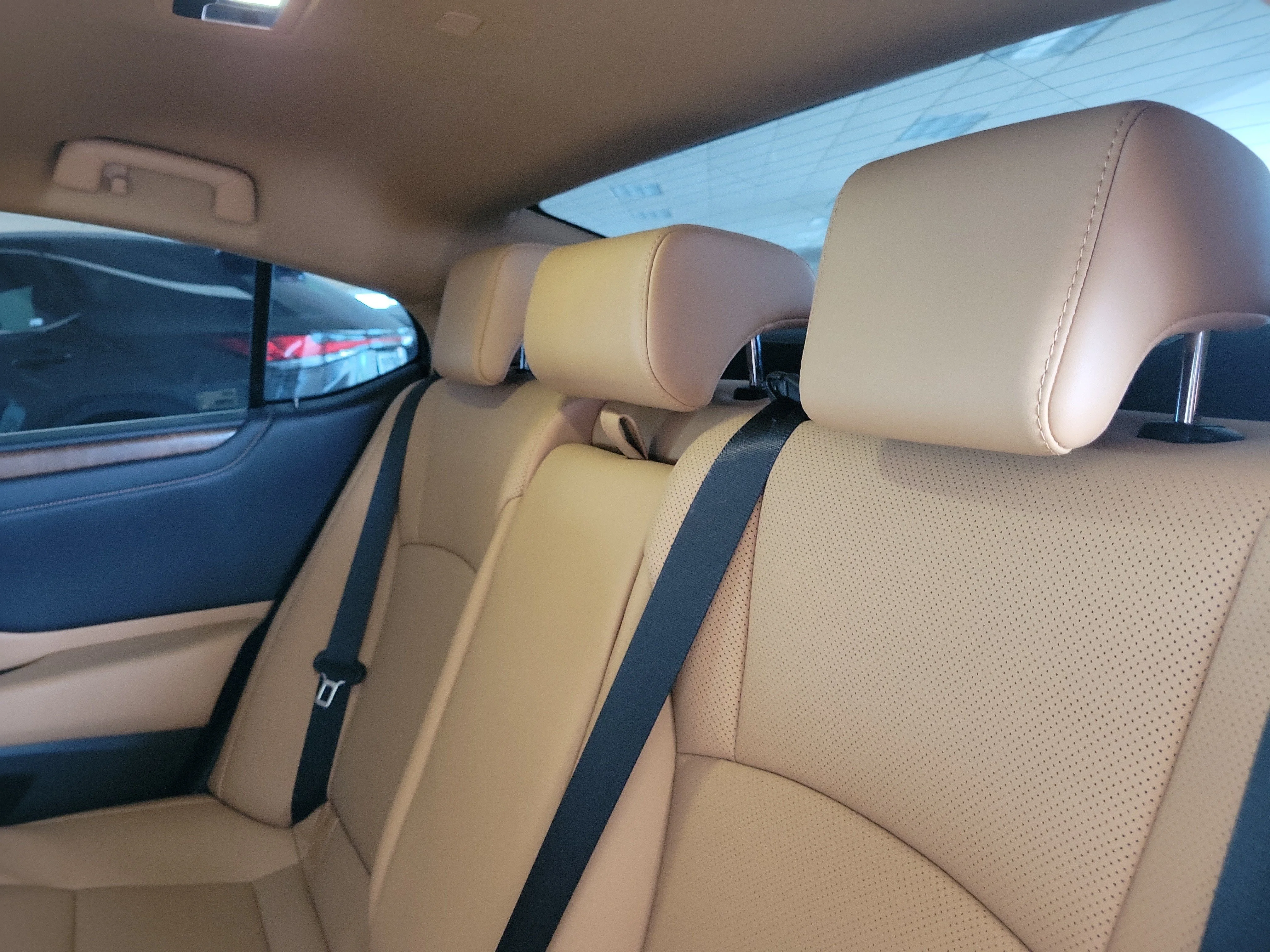 Certified Used 2024 Eminent White Pearl Lexus ES 250 image 15