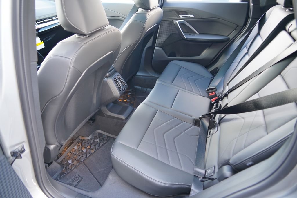 New 2026 Space Silver Metallic BMW xDrive28i image 19