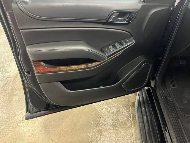 Used 2020 BLACK Chevrolet LS image 26