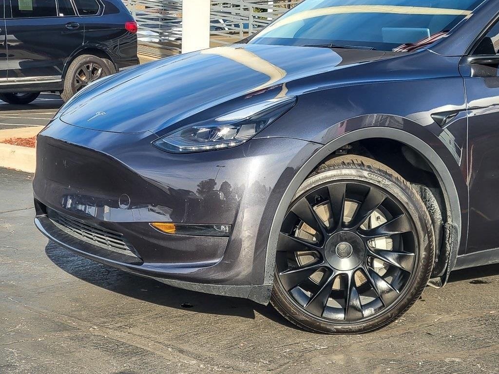 2024 Tesla Model Y Long Range photo 2