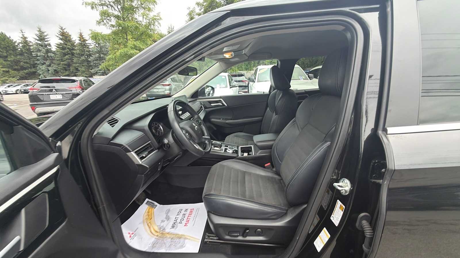 Used 2024 Black Diamond Mitsubishi SE image 20