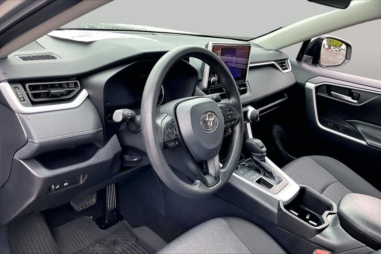 Used 2025 Silver Sky Metallic Toyota XLE image 15