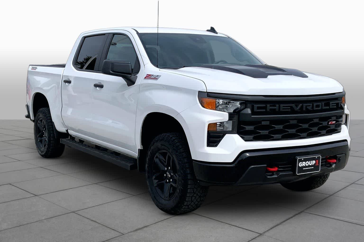 Certified Used 2025 Summit White Chevrolet Custom Trail Boss image 3