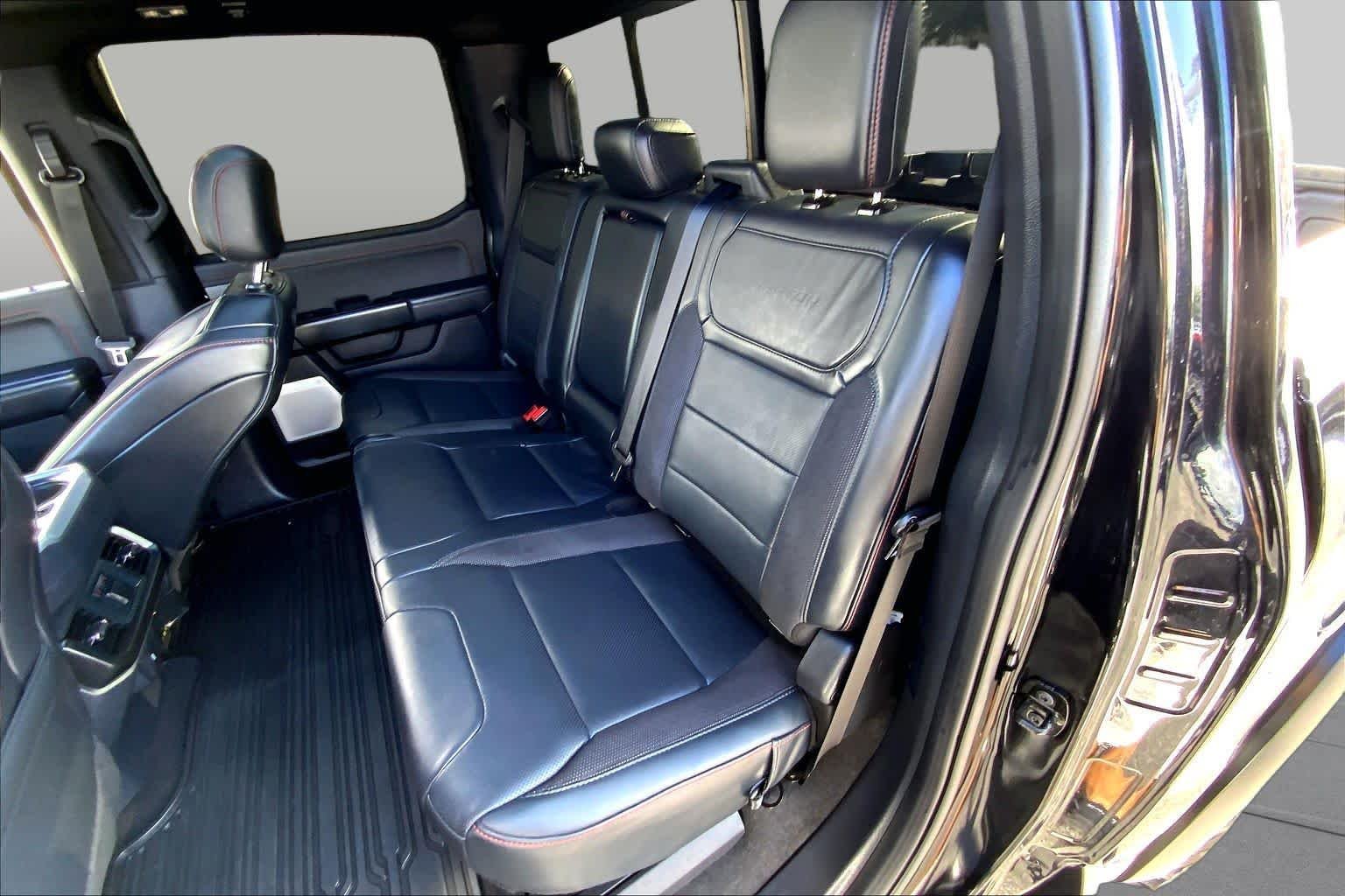 Used 2025 Agate Black Metallic Ford Raptor image 19