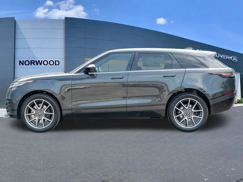 New 2026 Gray Land Rover  image 7