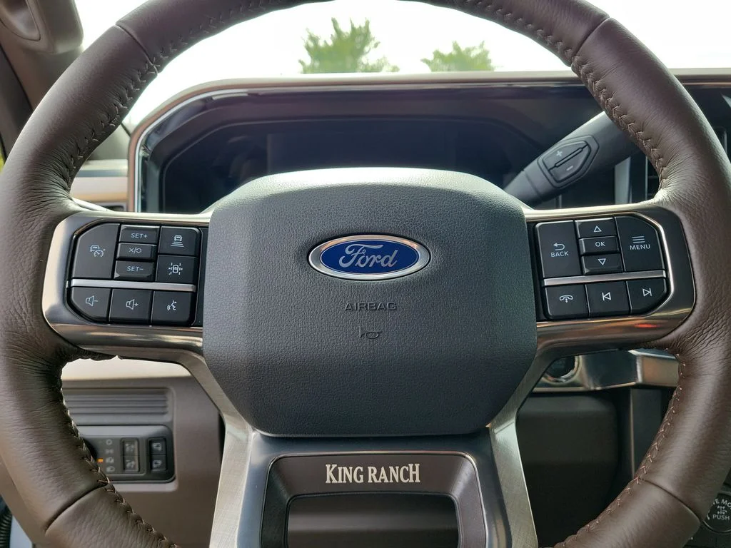 New 2026 Glacier Gray Metallic Tri-Coat Ford F-250® King Ranch® image 15
