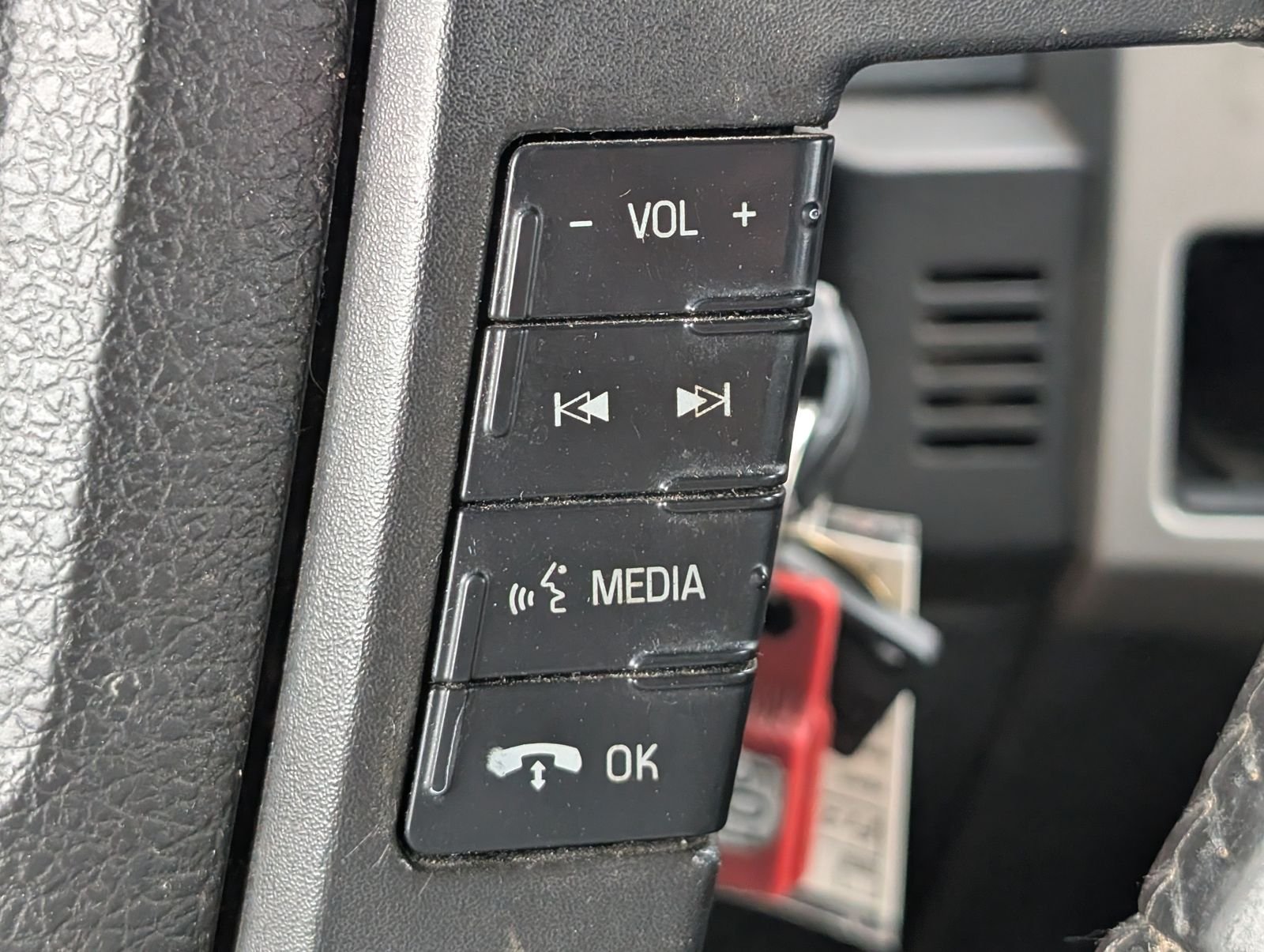 Used 2014 Ingot Silver Ford XLT image 23