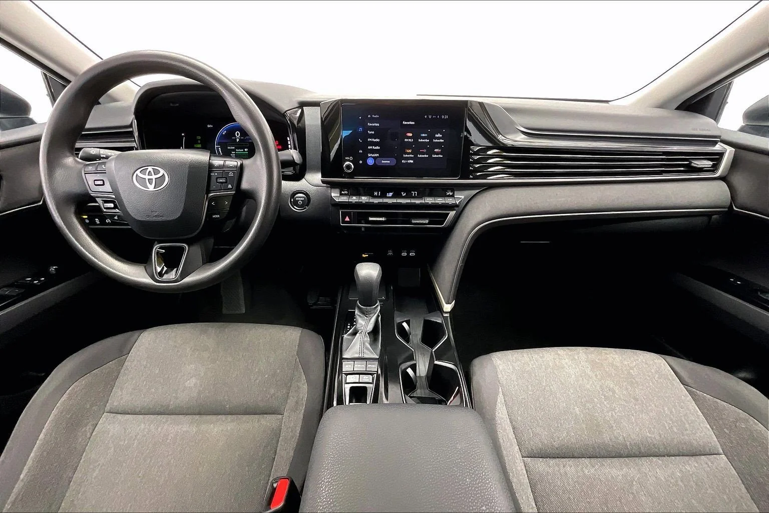 Used 2025 Ice Cap Toyota LE image 15