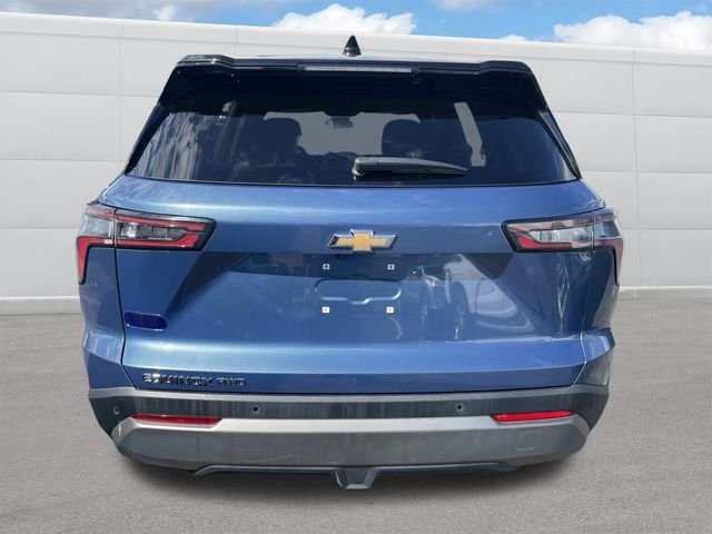 Used 2026 Lakeshore Blue Metallic Chevrolet LT image 4