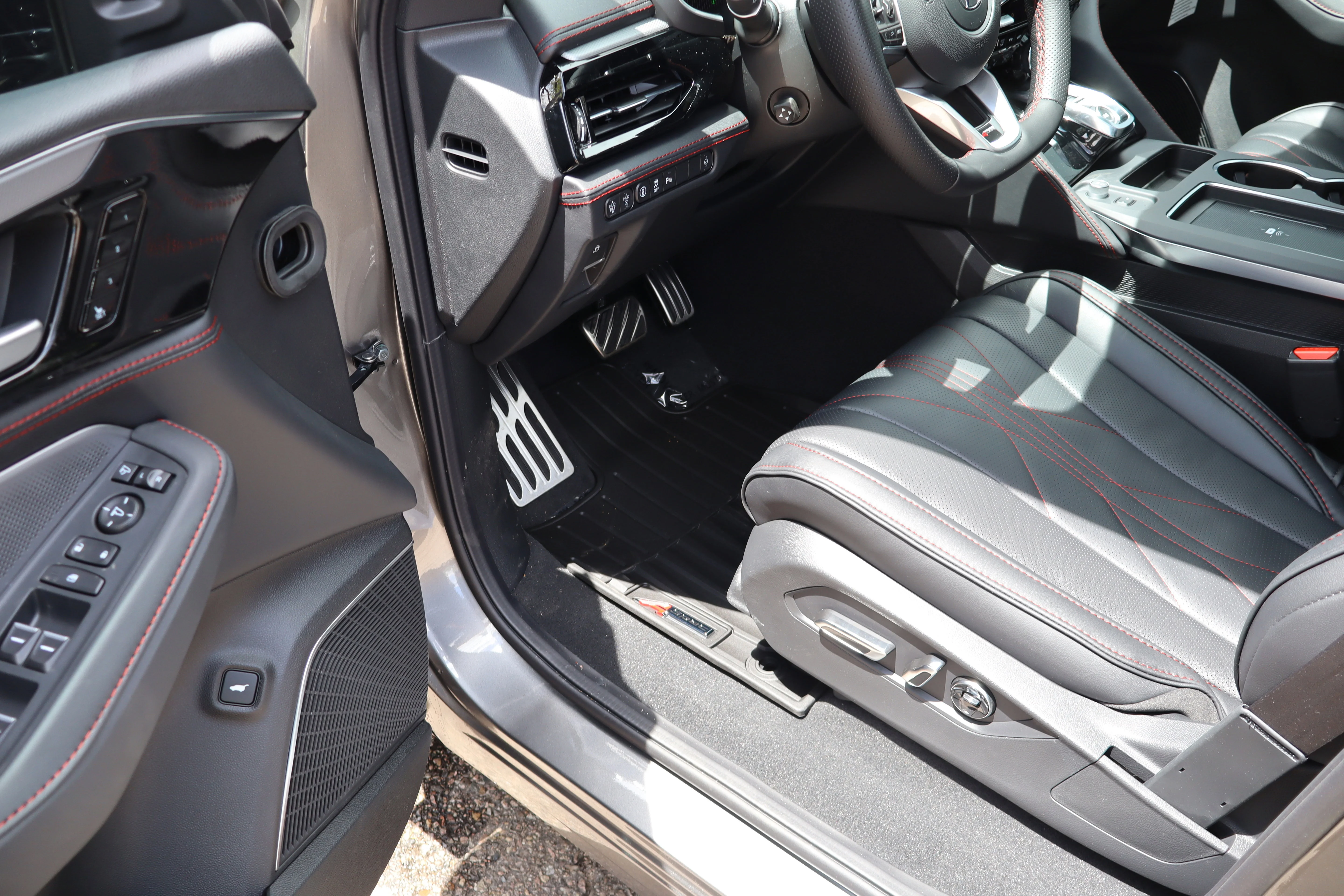New 2026 Liquid Carbon Metallic Acura w/A-Spec Advance Package image 23