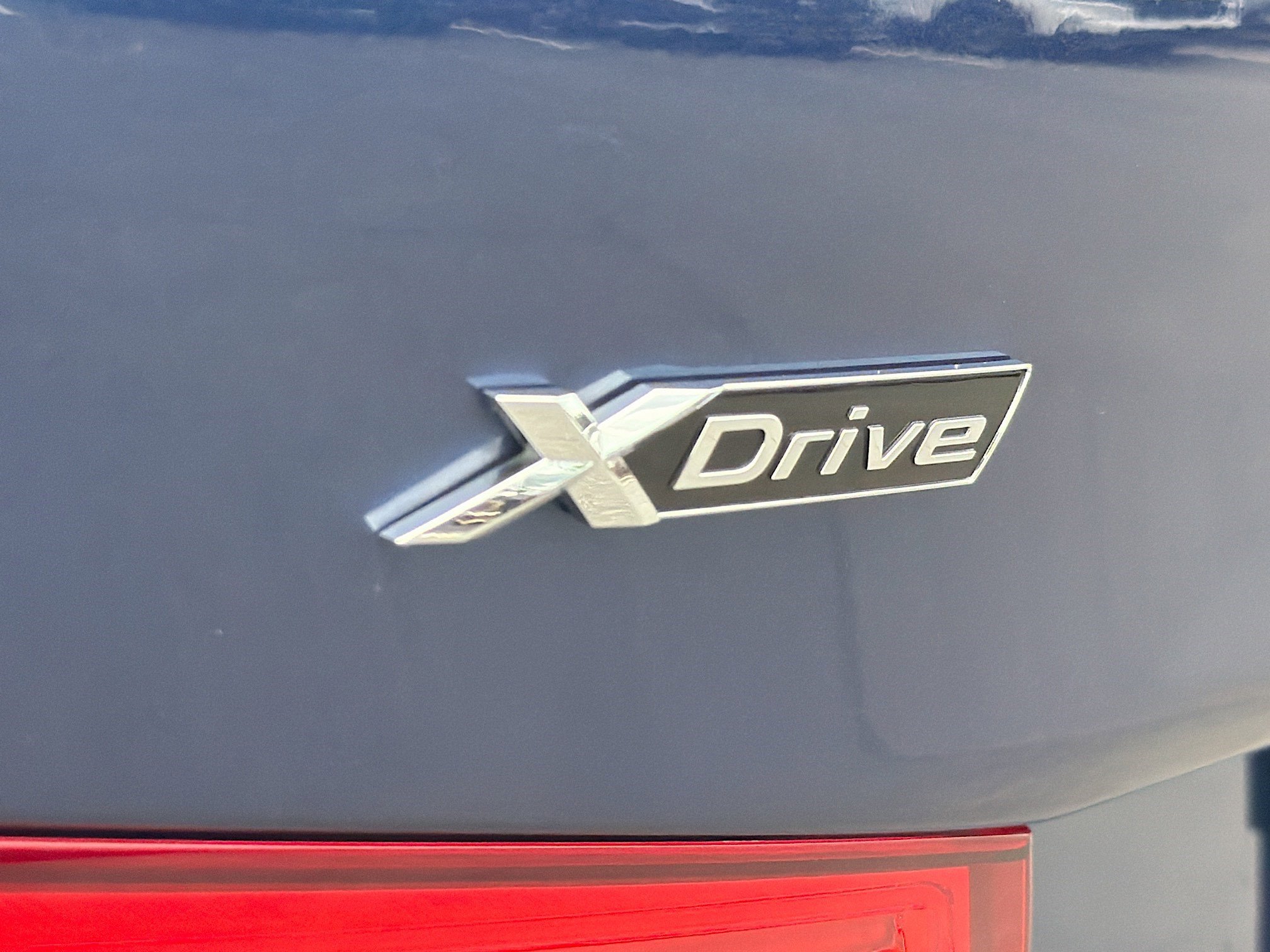 Used 2017 Mediterranean Blue Metallic BMW 530i xDrive image 28