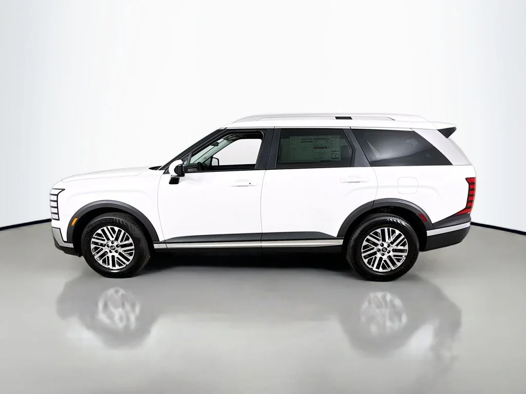 New 2026 Creamy White Pearl Hyundai SEL 7P image 4