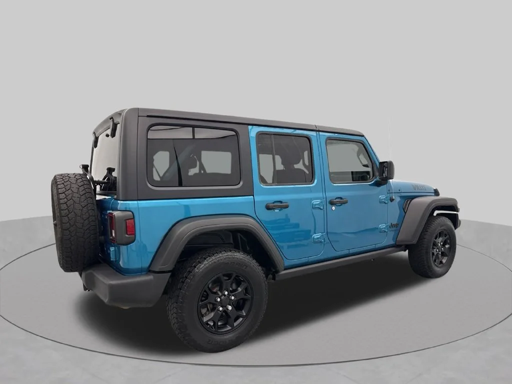 2020 Jeep Wrangler UNLIMITED SPORT Convertible Slide 11