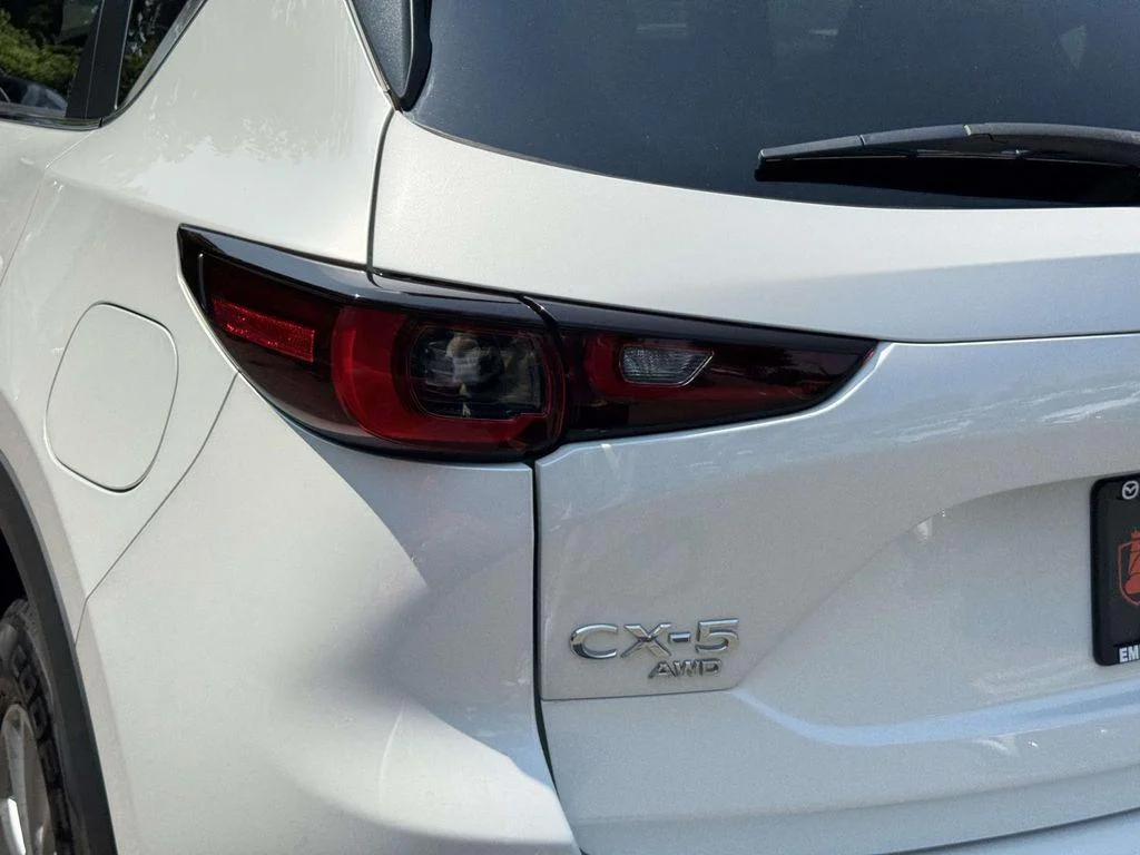 Used 2023 Rhodium White Metallic Mazda 2.5 S Select image 10