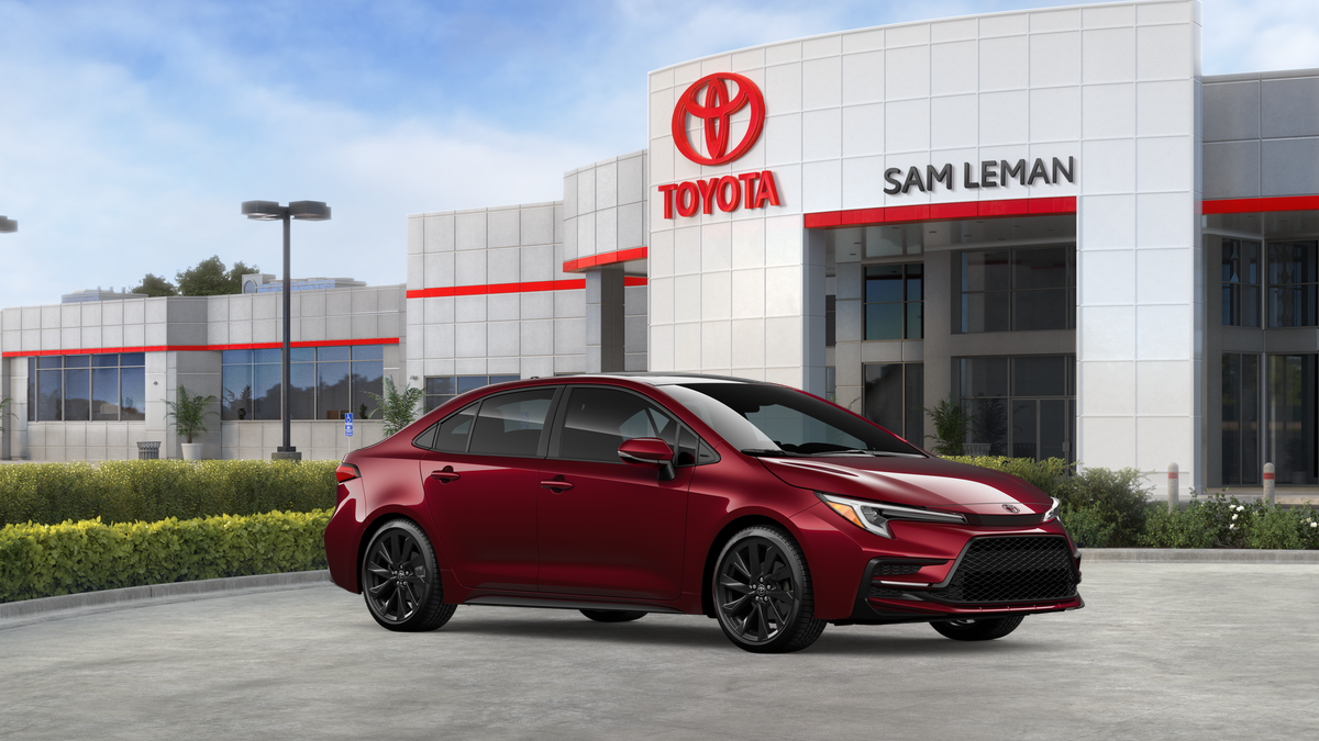 New 2026 Ruby Flare Pearl with Midnight Black Metallic roof Toyota SE image 27