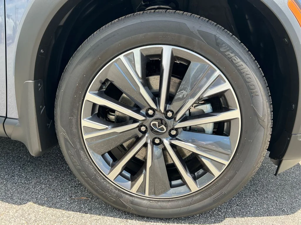 New 2027 MOONBOW BLUE INFINITI Luxe FWD image 14