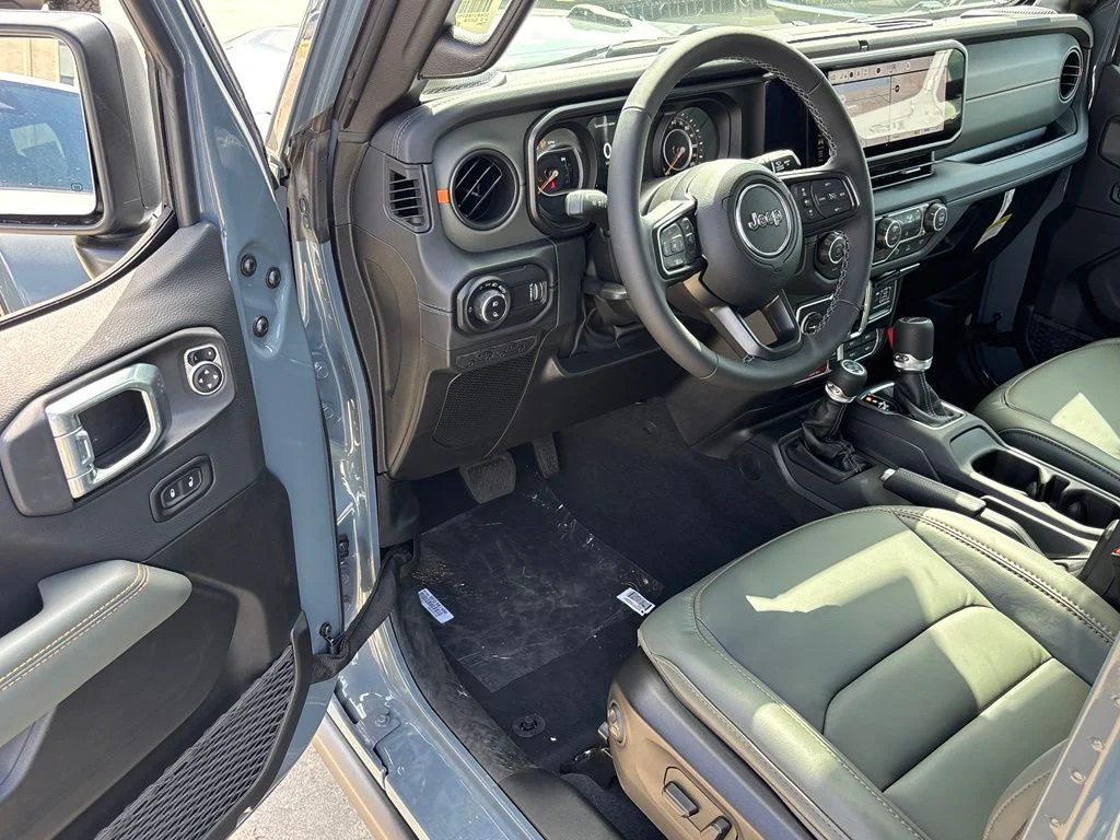 New 2026 Gray Jeep Mojave X image 10