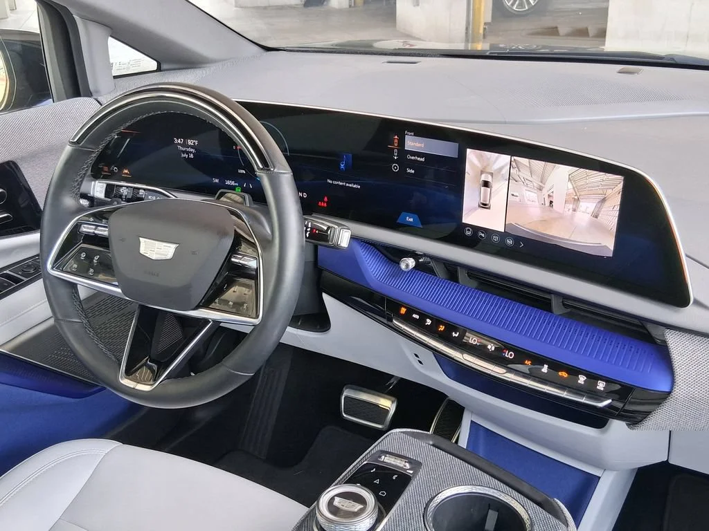 2025 Cadillac OPTIQ Luxury 1 - Photo 16