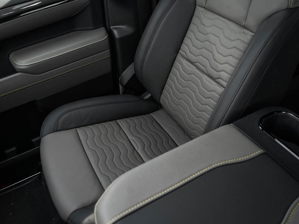 2026 Chevrolet Silverado 1500 ZR2 - Photo 23