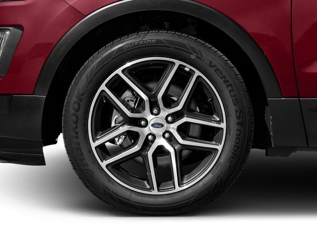 Used 2017 Magnetic Ford Sport image 11