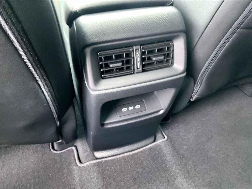 Used 2026 Silver Honda EX-L image 28