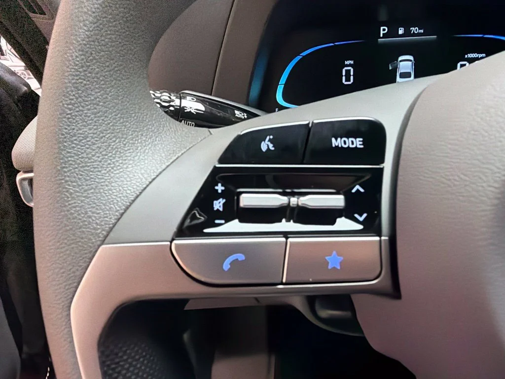 New 2026 Abyss Black Hyundai SE image 24