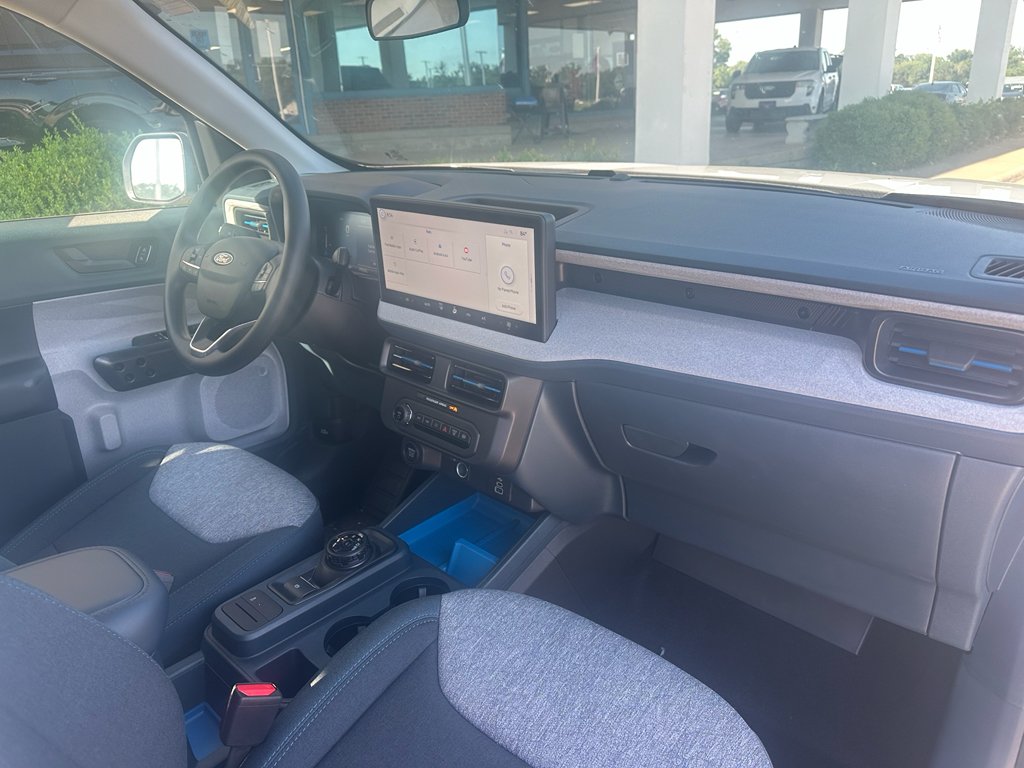 New 2025 Space White Metallic Ford XLT image 28