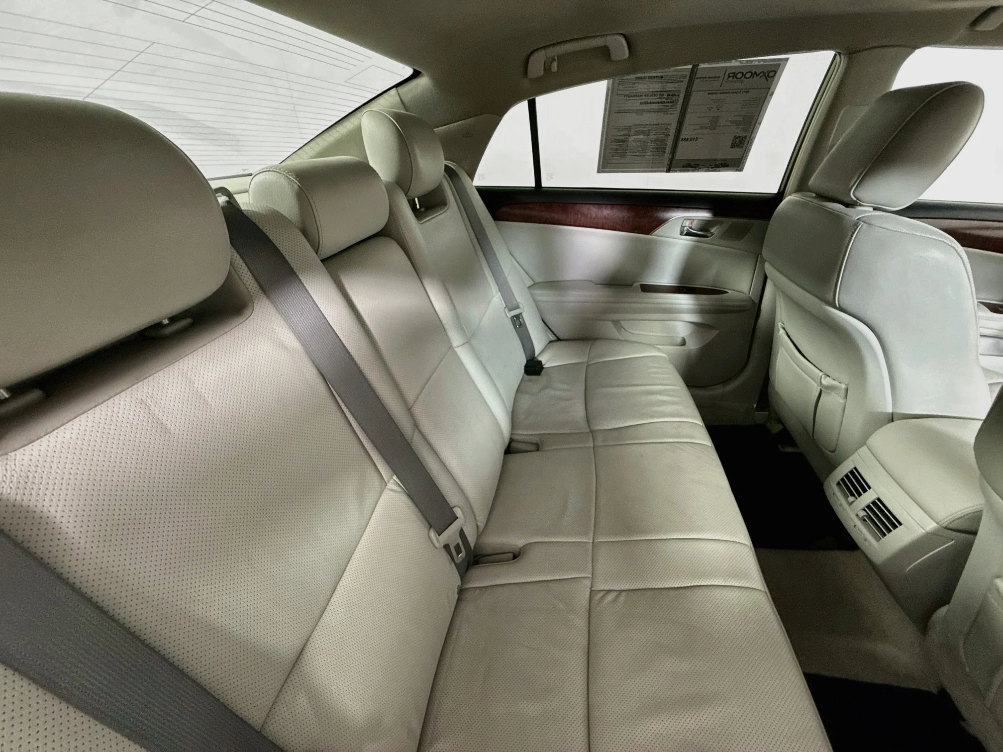 Used 2011 Cypress Pearl Toyota Limited image 25