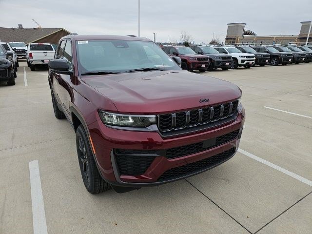 New 2026 Velvet Red Pearlcoat Jeep Laredo Altitude image 7