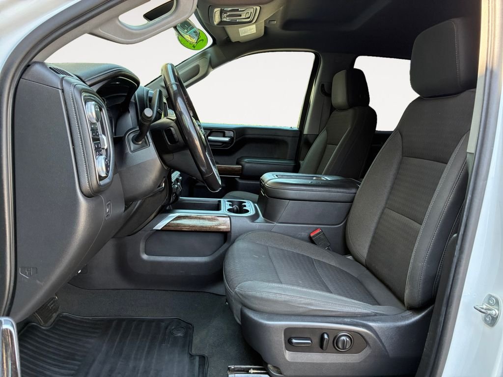 Used 2021 White GMC Elevation image 9