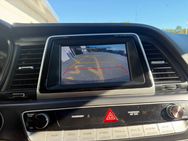 Used 2018 Blue Hyundai Sport 2.0T image 20
