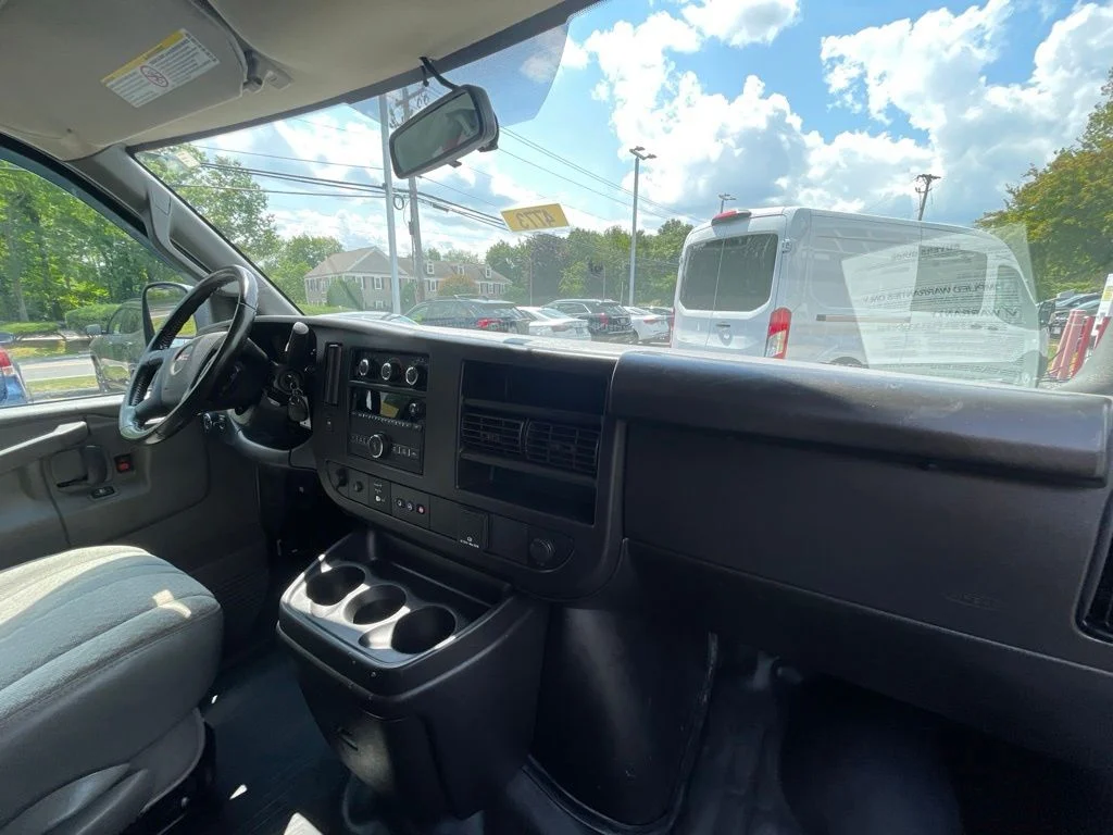 Used 2023 White GMC Work Van image 12